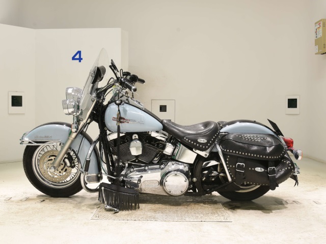 Harley-Davidson HARLEY FLSTC1580