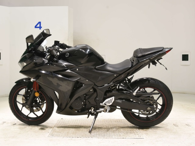 Yamaha YZF-R25