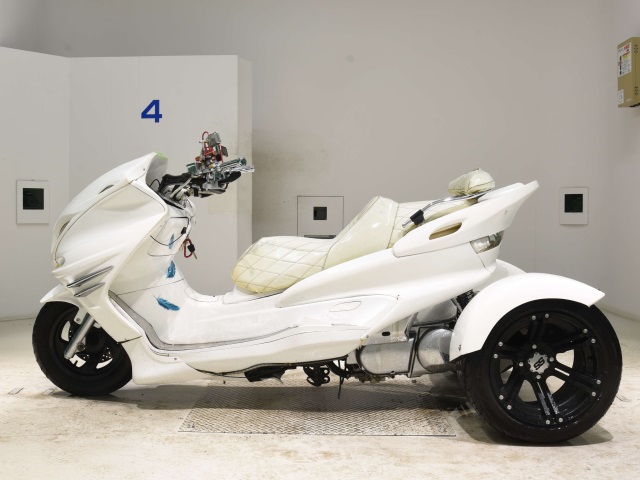 Yamaha MAJESTY 250C TRIKE