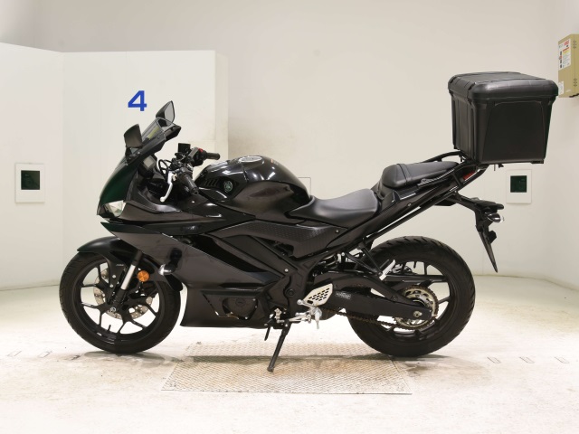 Yamaha YZF-R25A