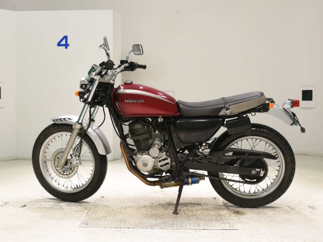 Honda CB223S