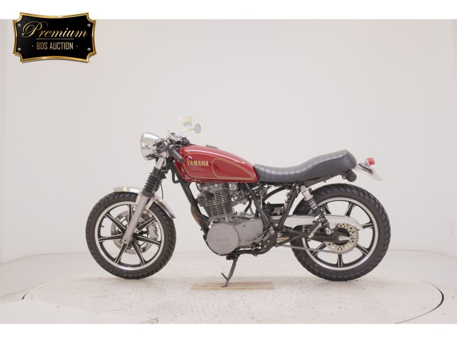 Yamaha SR400-2