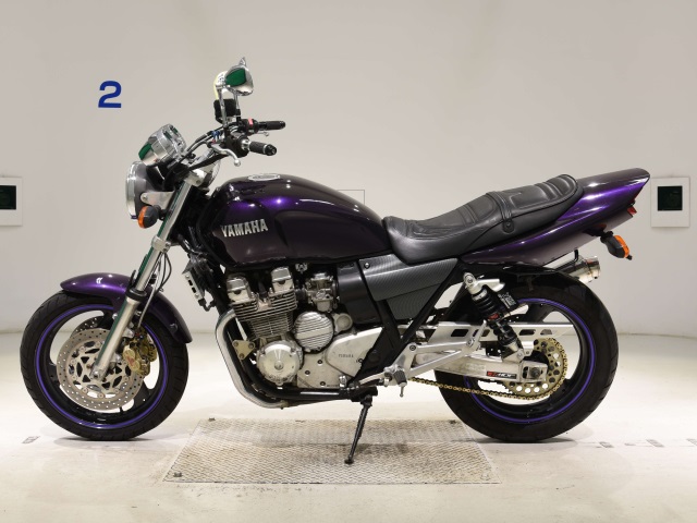 Yamaha XJR400R-2
