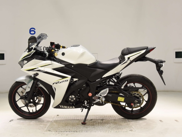 Yamaha YZF-R25