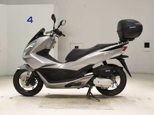 Honda PCX125-2