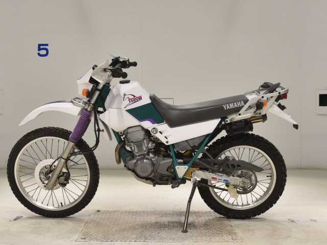 Yamaha SEROW 225W