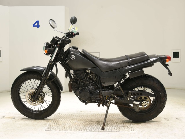 Yamaha TW225