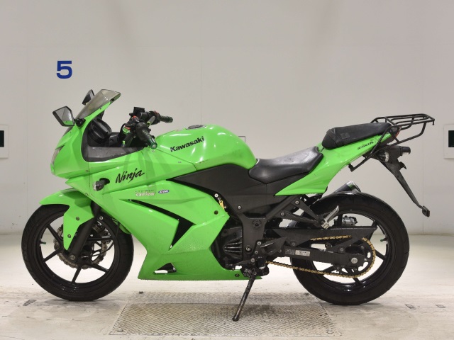 Kawasaki NINJA250R