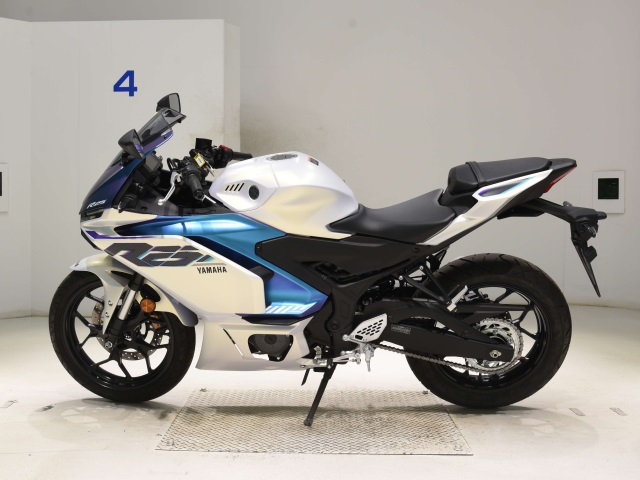 Yamaha YZF-R25A