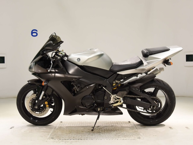 Yamaha YZF-R1