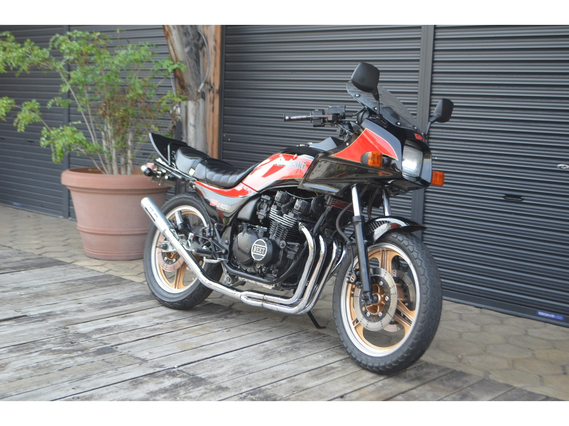 Kawasaki GPZ400F