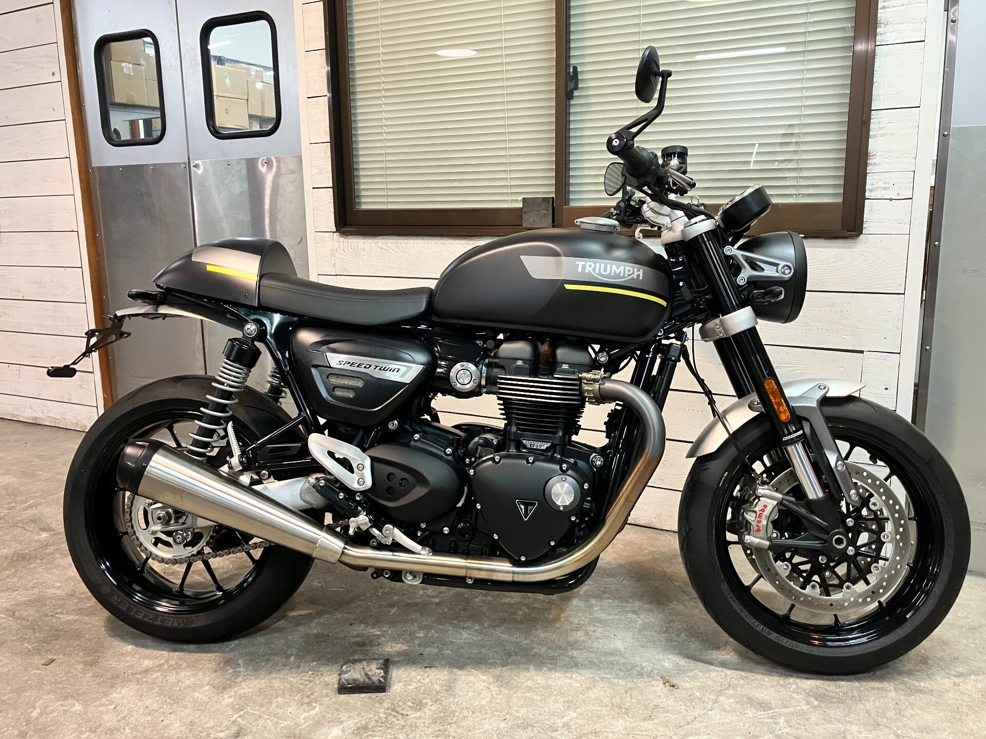 OTHER TRIUMPH SPEED TWIN