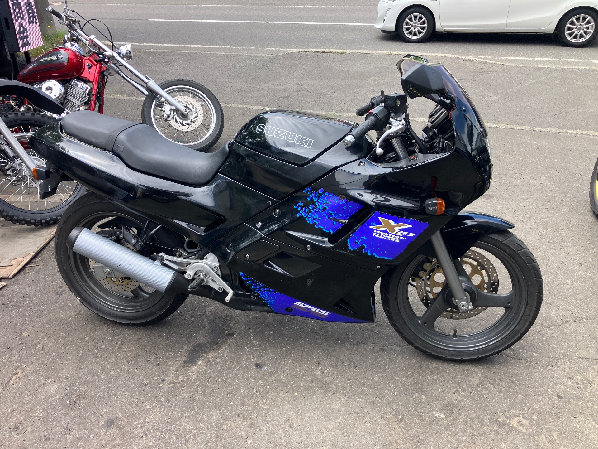 Suzuki ACROSS