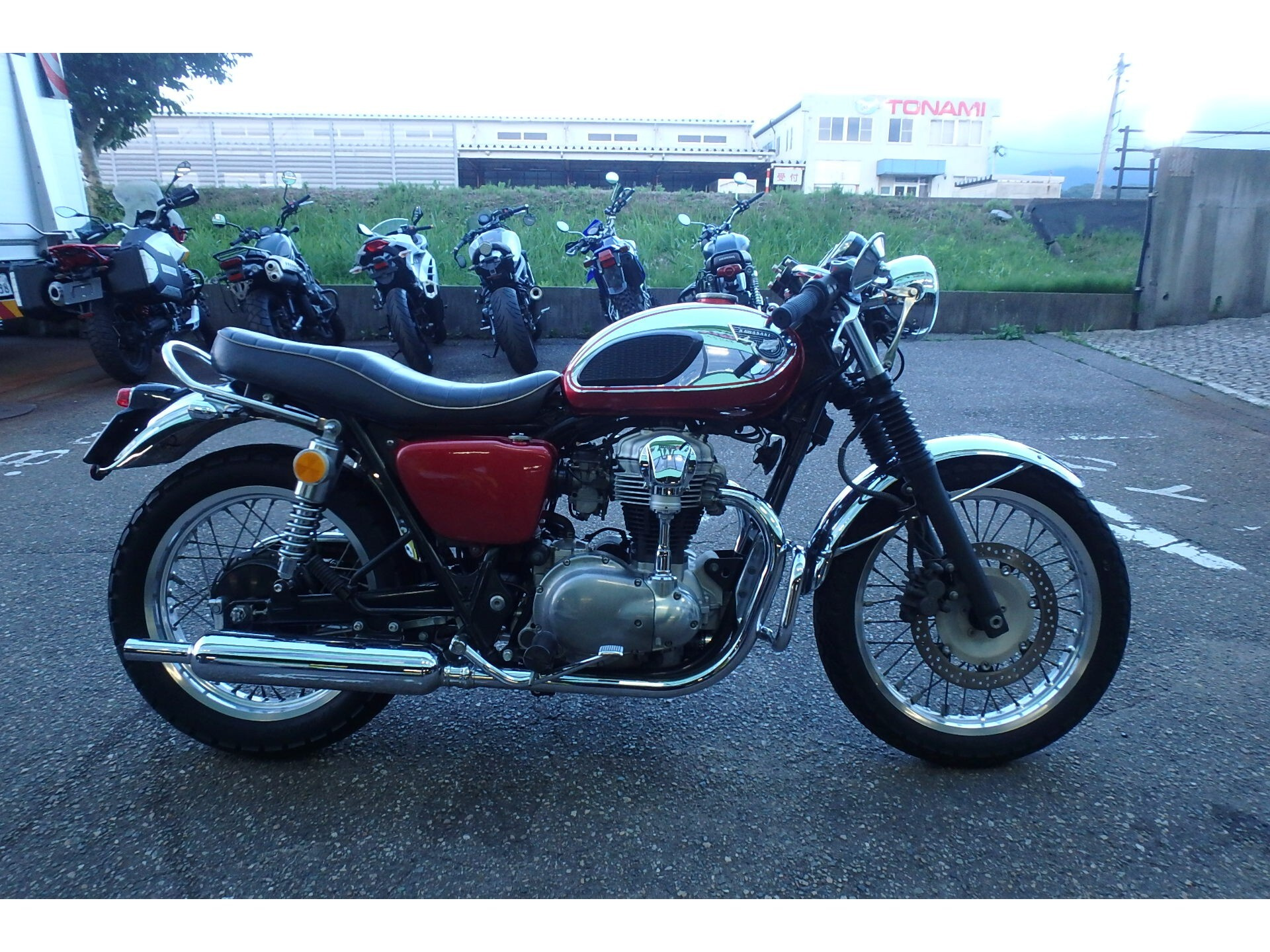 Kawasaki W400