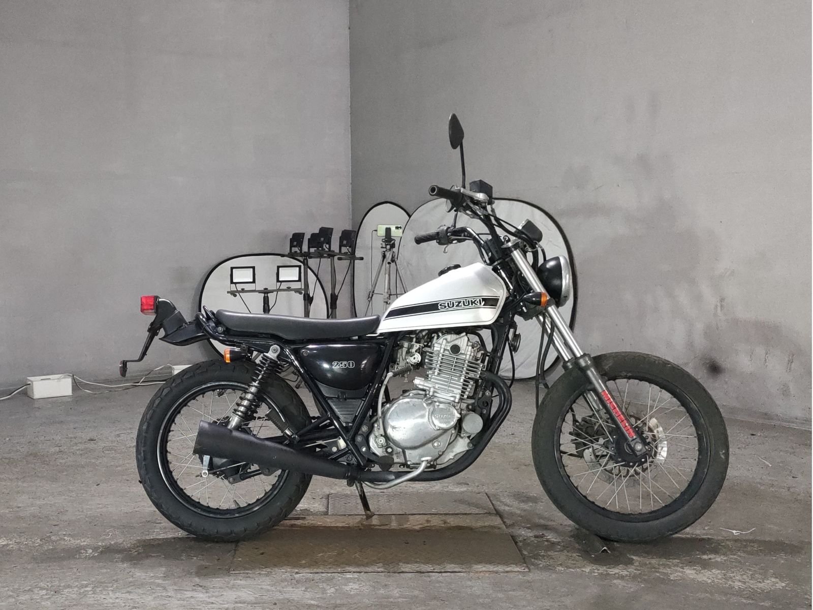 Suzuki GLASS TRACKER BIG BOY