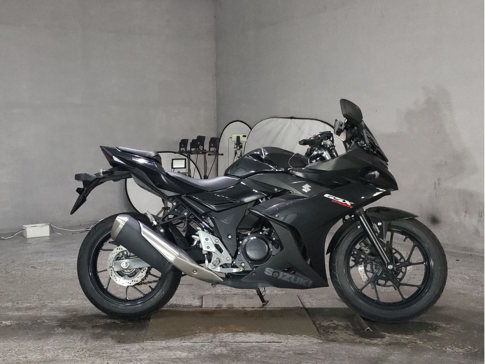 Suzuki GSX250R