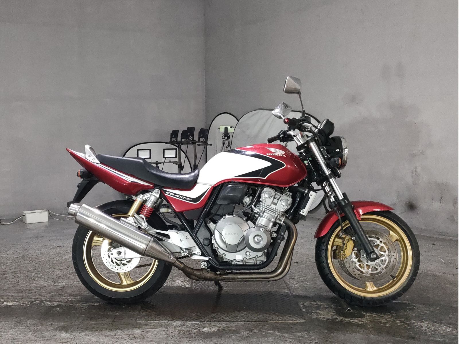 Honda CB400SFV-4