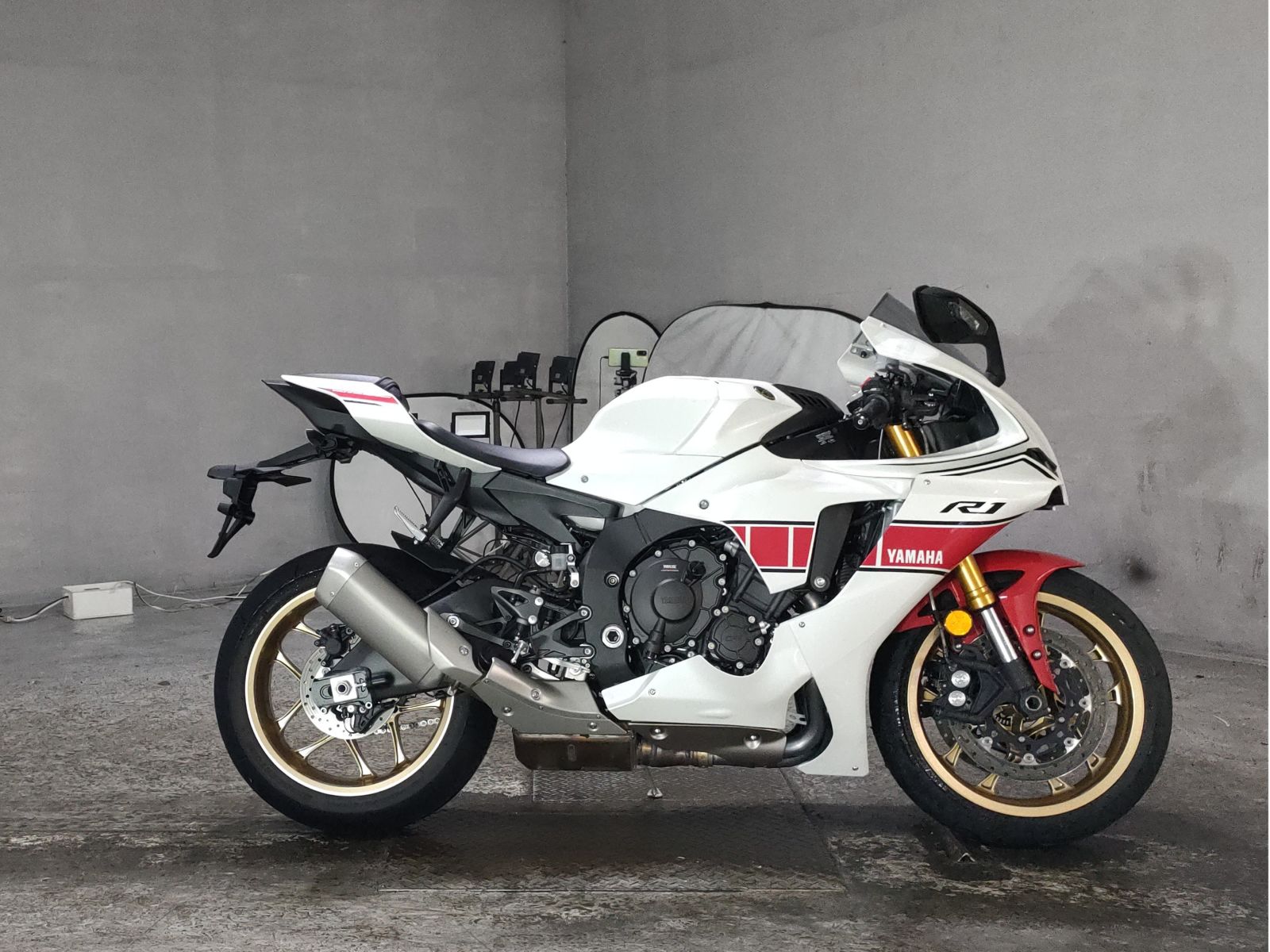 Yamaha YZF-R1
