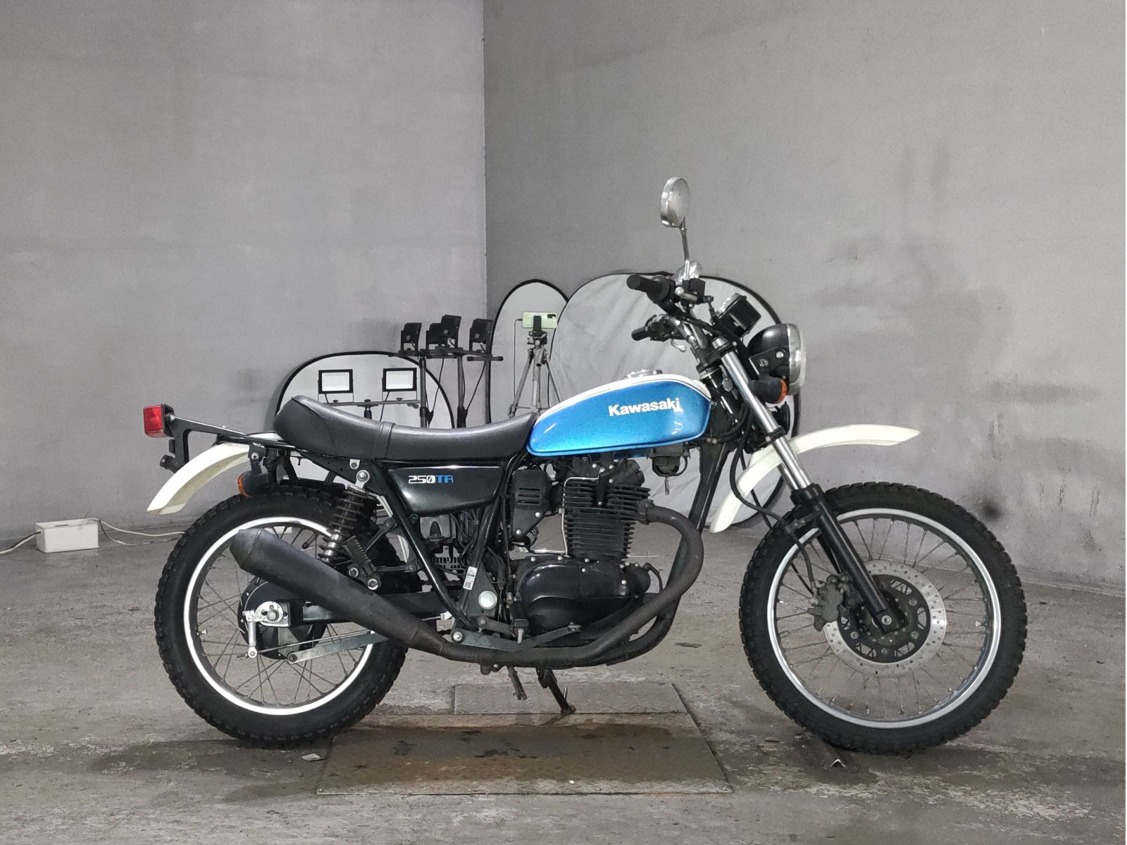 Kawasaki 250TR