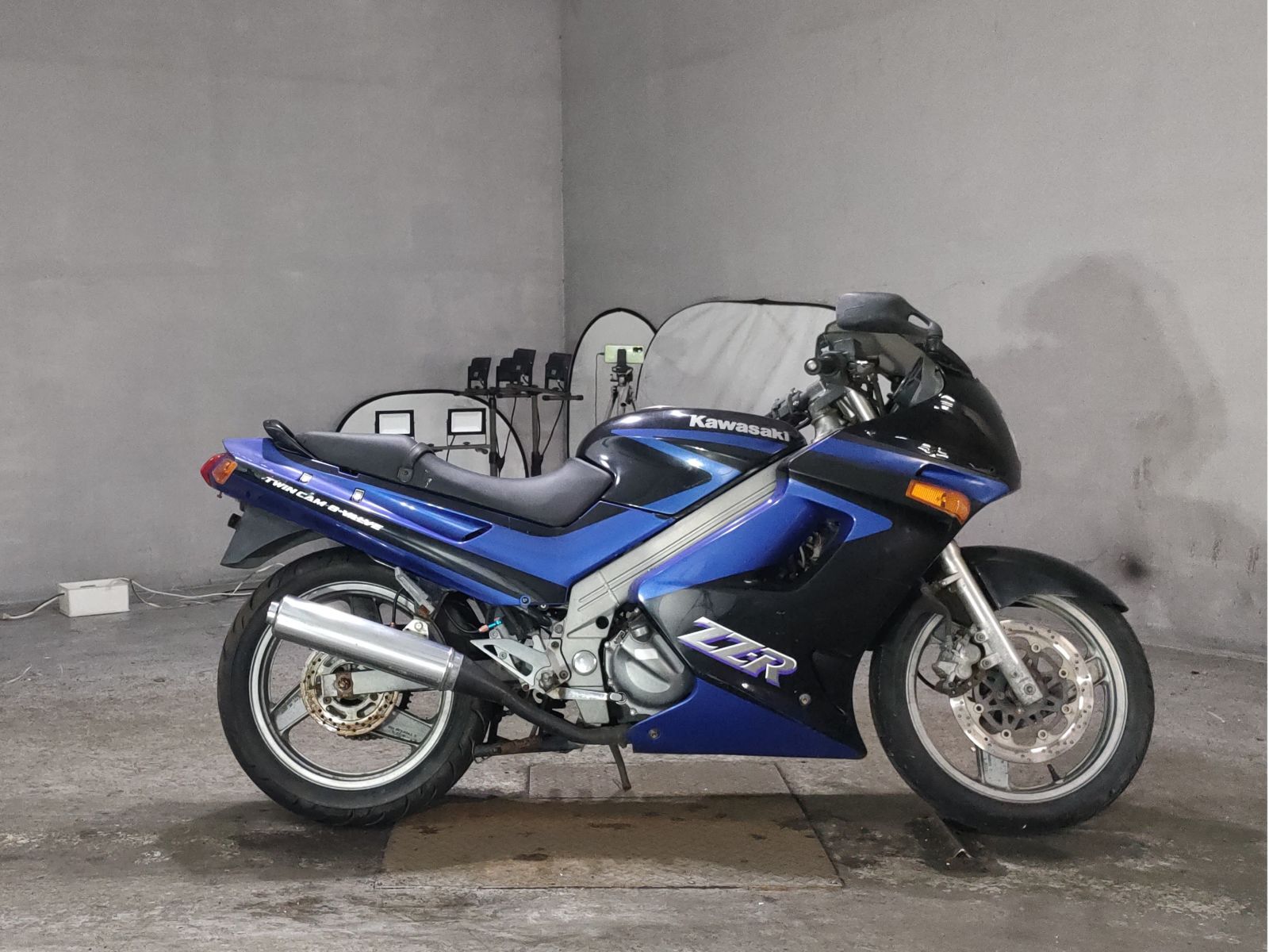 Kawasaki ZZR250