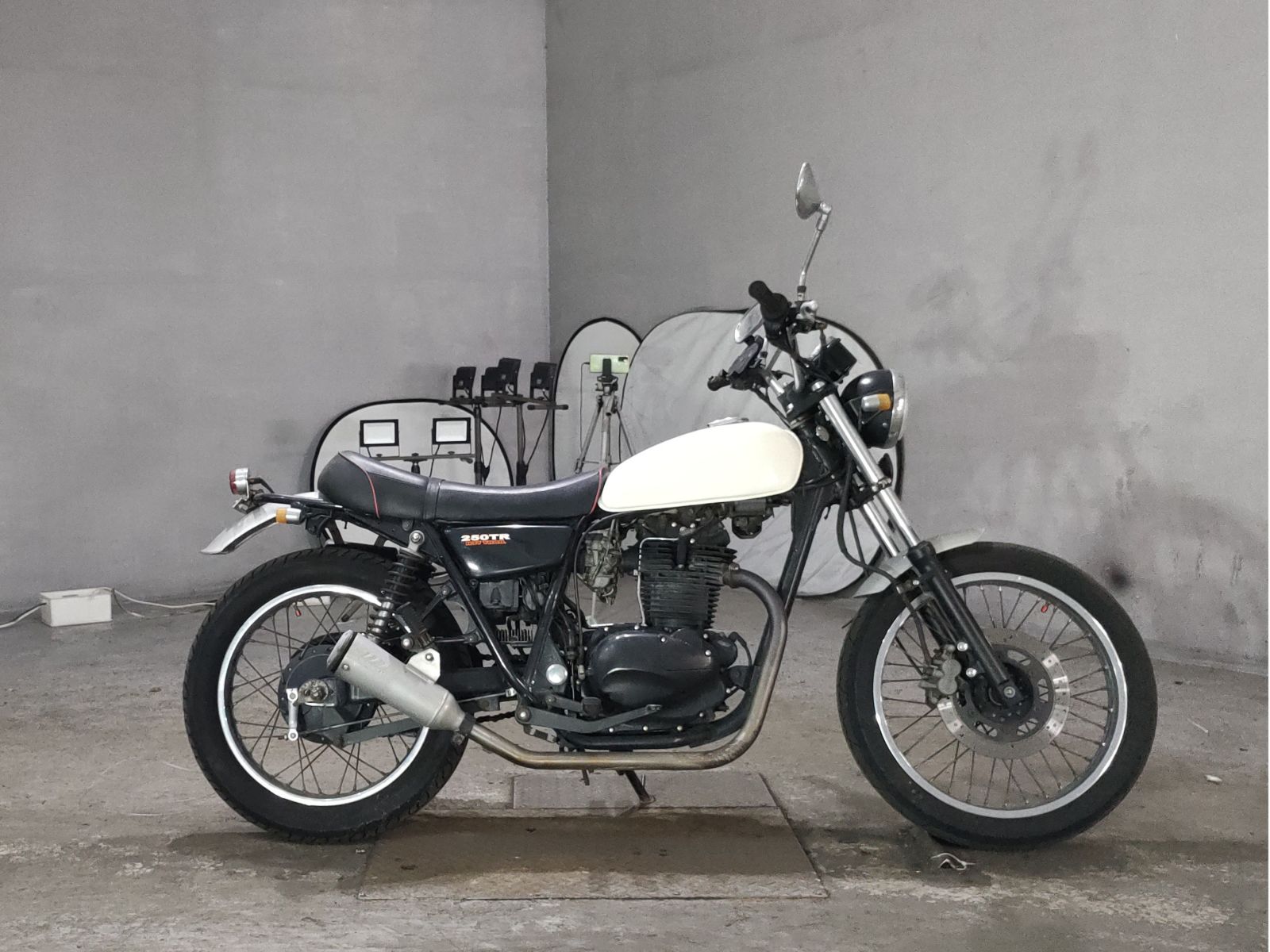 Kawasaki 250TR