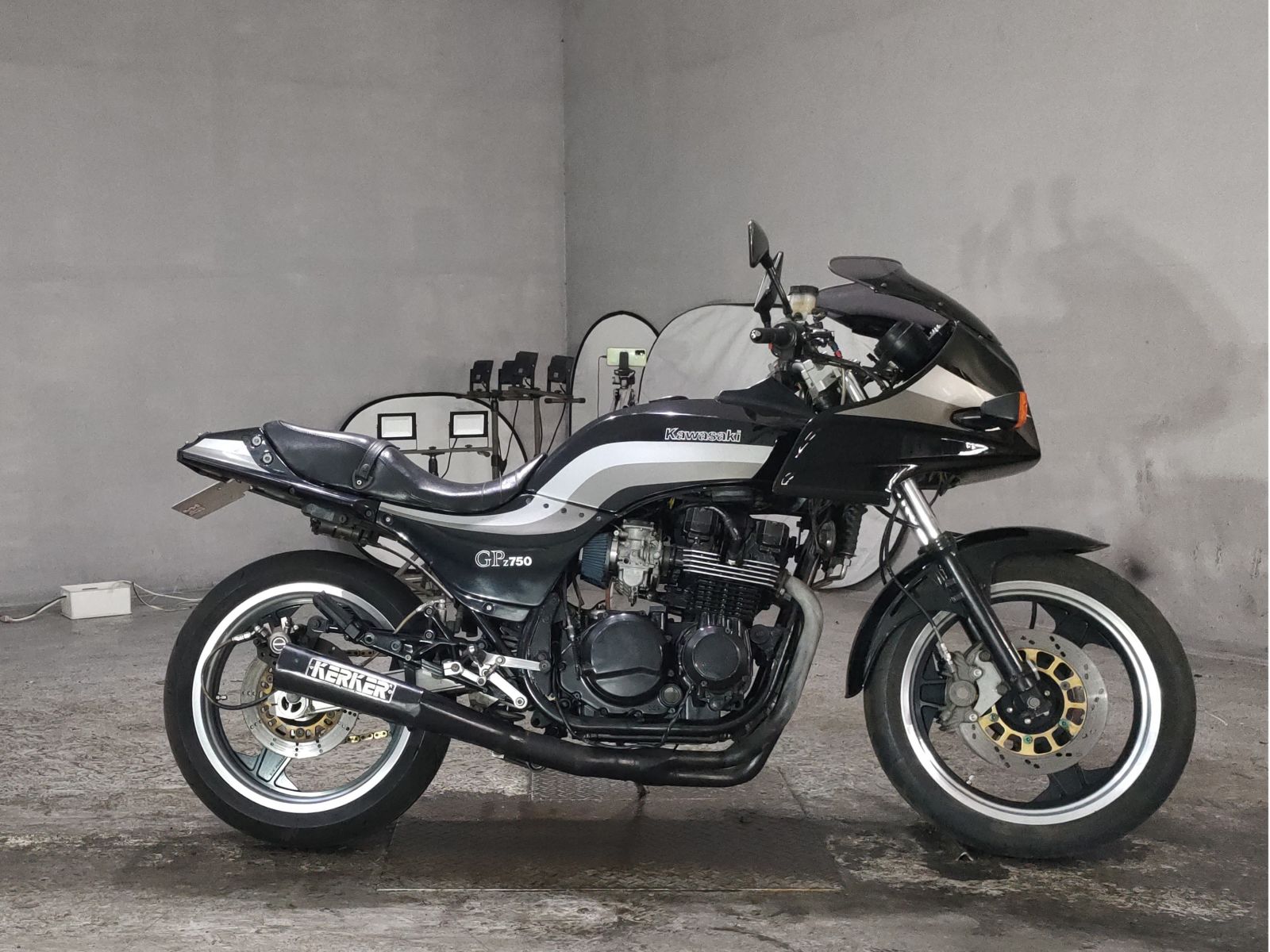 Kawasaki GPZ750