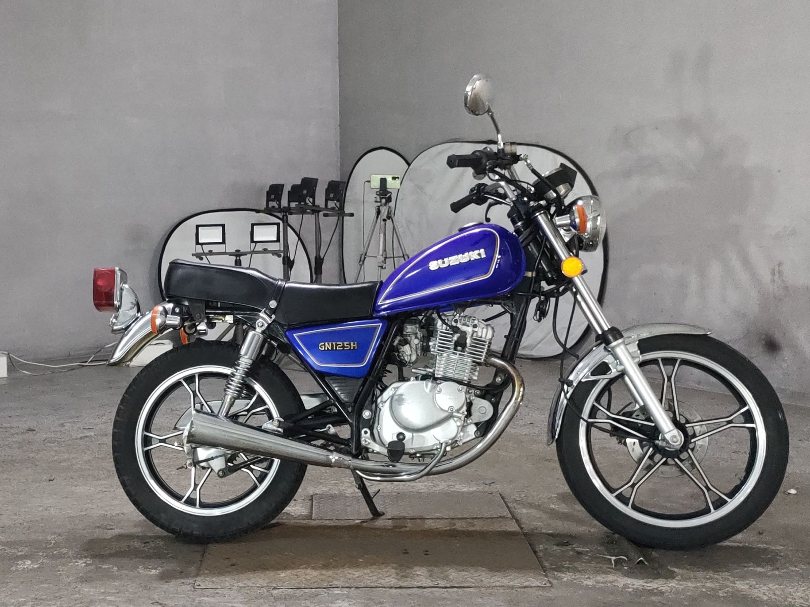Suzuki GN125H