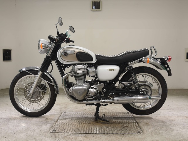 Kawasaki W800