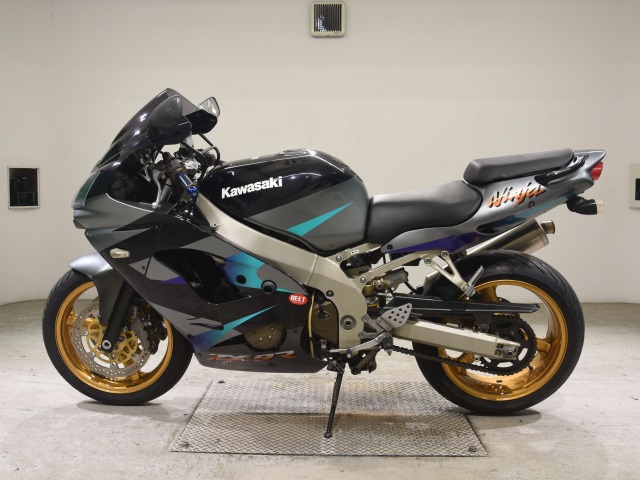 Kawasaki ZX-9R