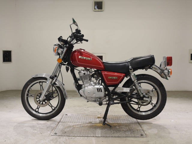 Suzuki GN125H