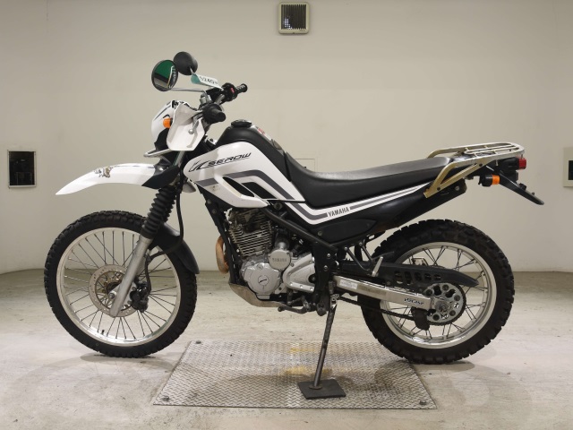 Yamaha SEROW 250