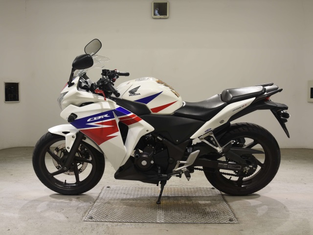Honda CBR250R