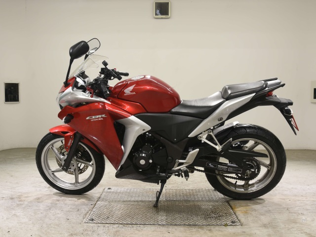 Honda CBR250R ABS