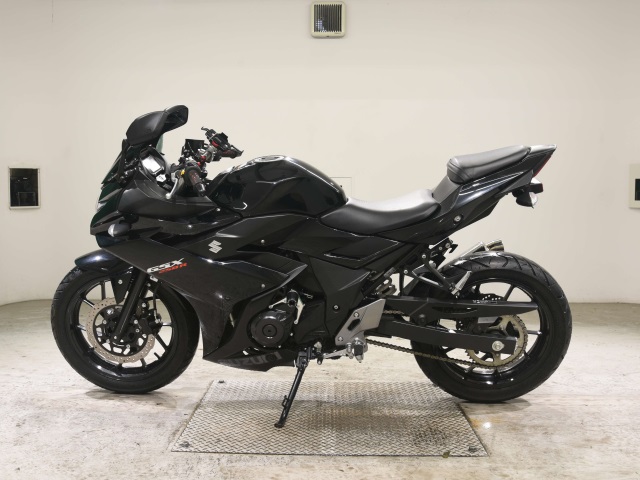 Suzuki GSX250R