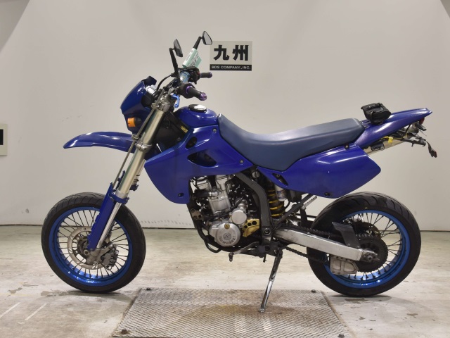 Kawasaki D-TRACKER