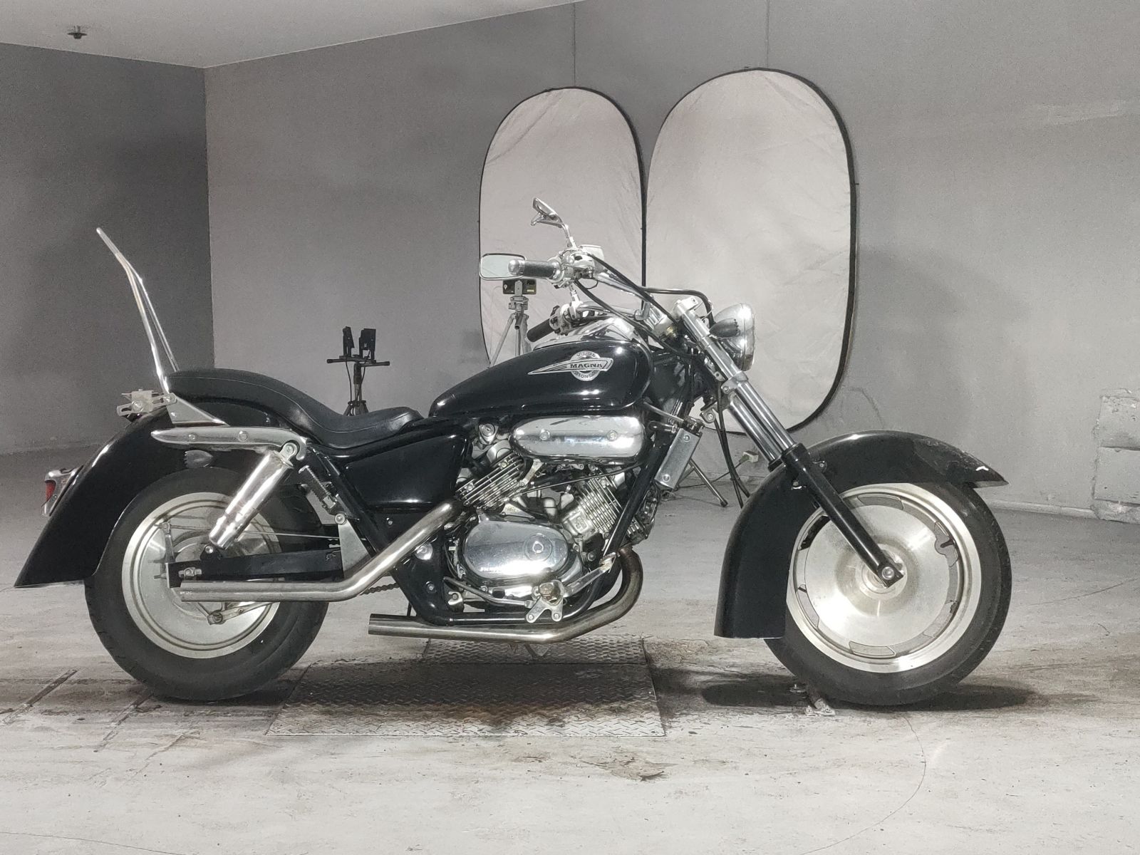 Honda MAGNA 250