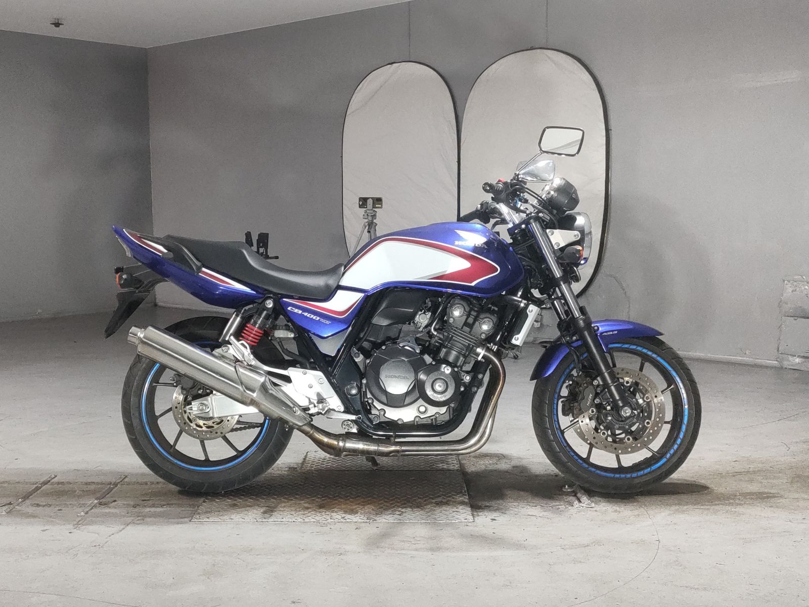 Honda CB400SFV-4