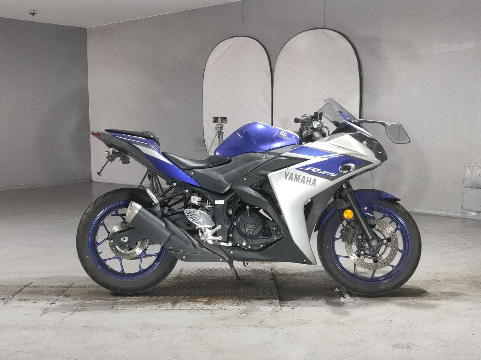 Yamaha YZF-R25