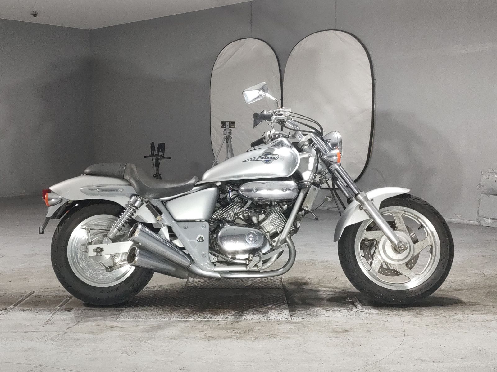 Honda MAGNA 250