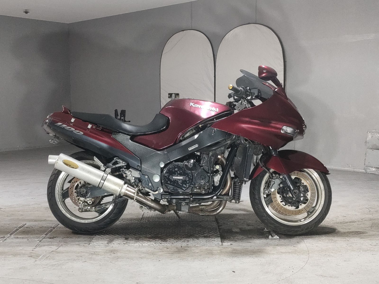 Kawasaki ZZR1100