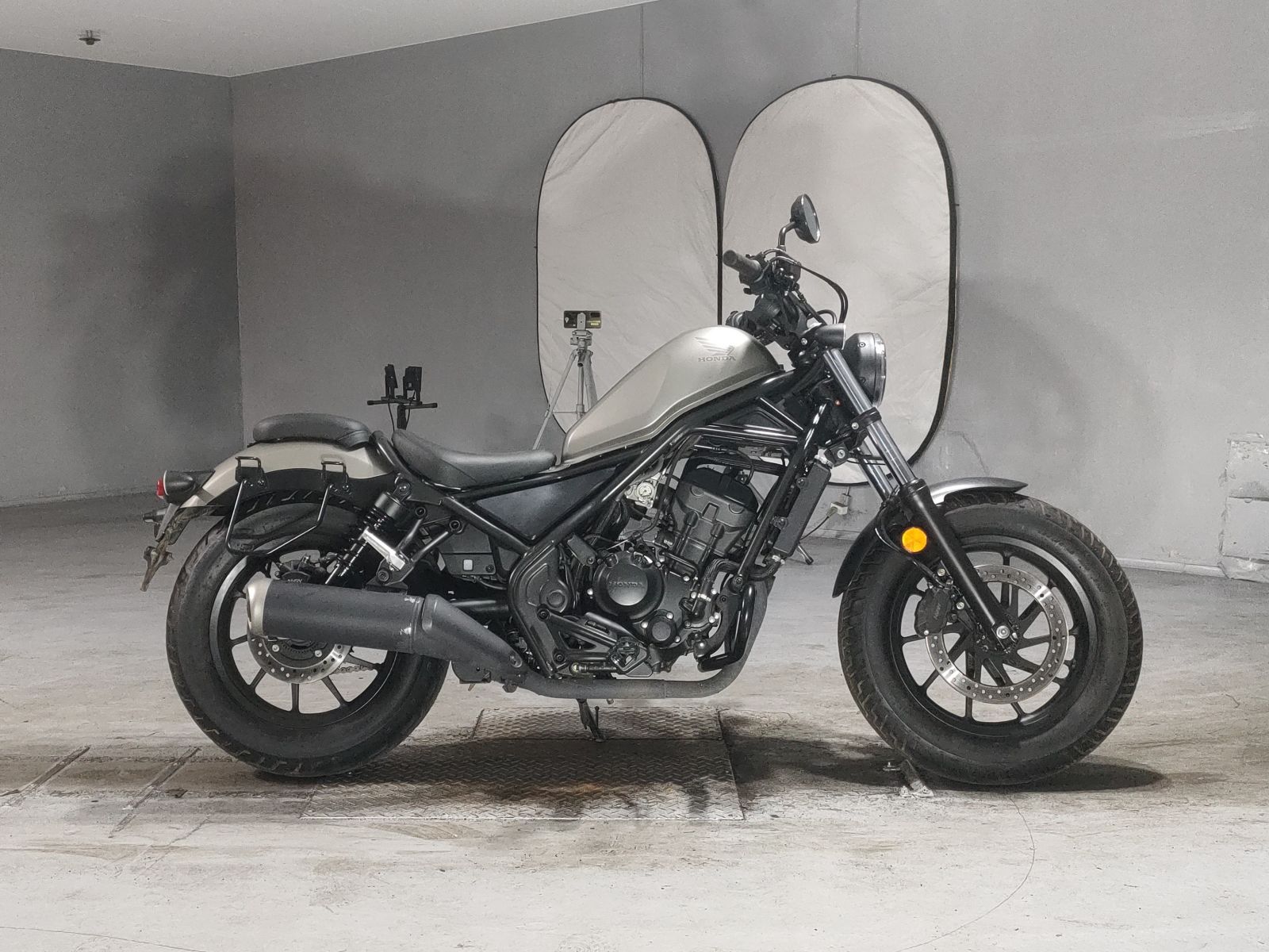 Honda REBEL
