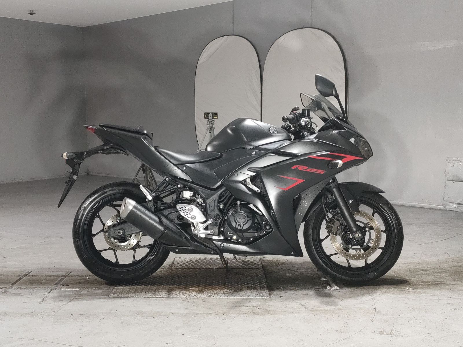 Yamaha YZF-R25