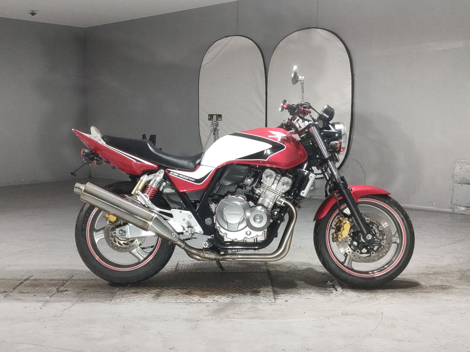 Honda CB400SFV-4