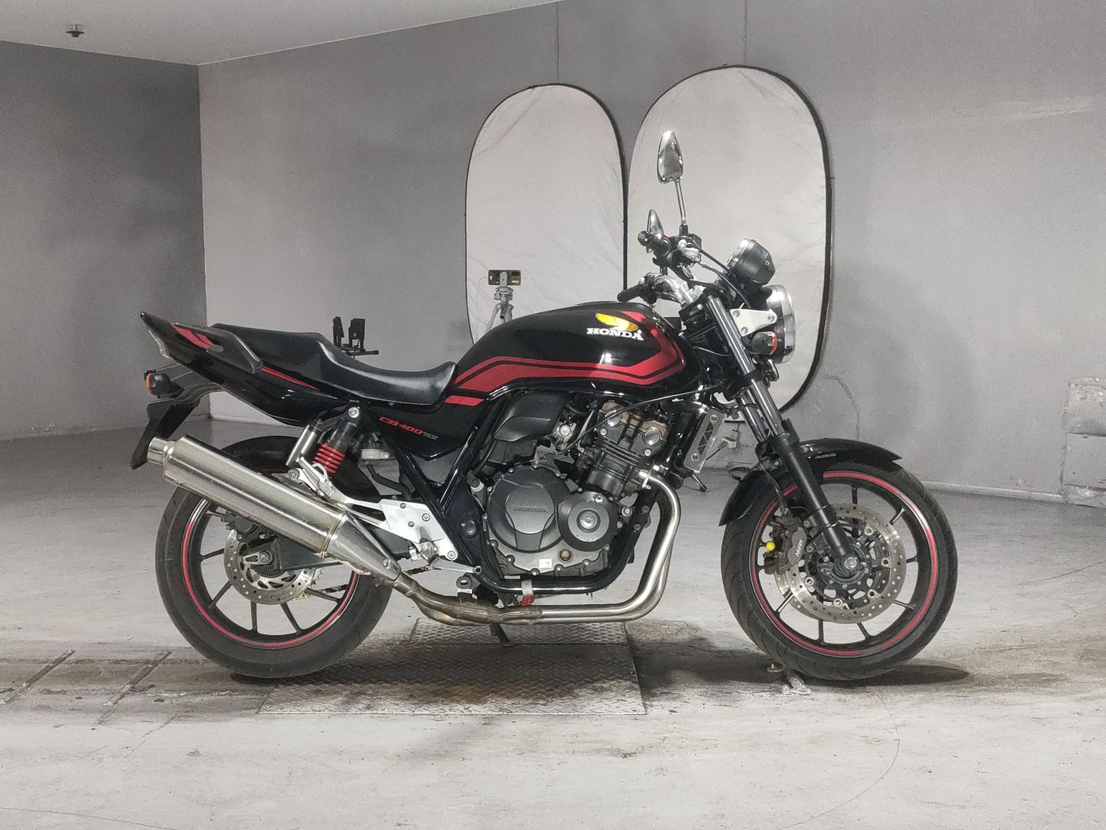 Honda CB400SFV-4