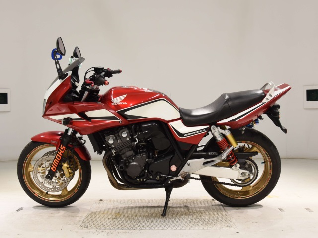 Honda CB400SFV-4 BOLDORABS