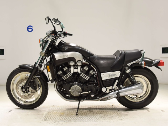 Yamaha V-MAX