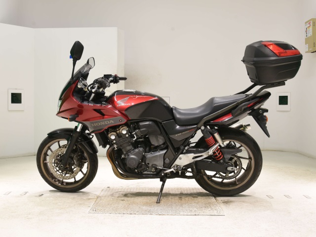 Honda CB400SFV-4 BOLDORABS