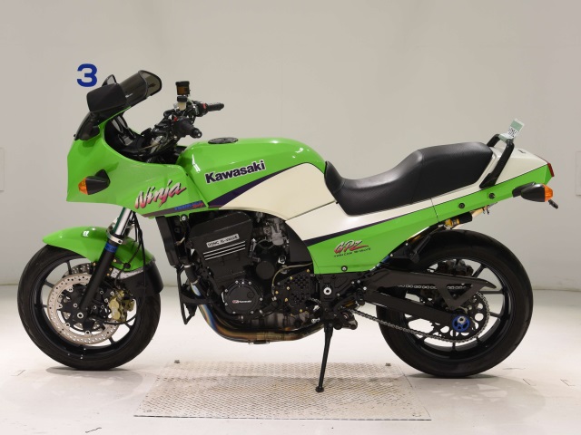 Kawasaki GPZ900R