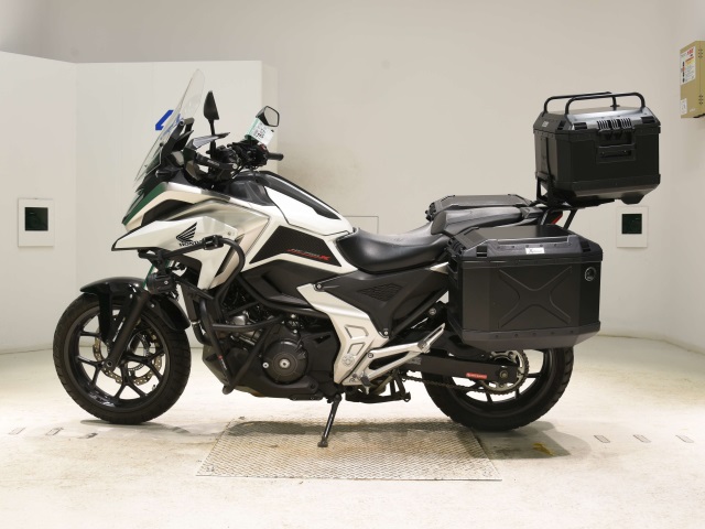 Honda NC750XD-3
