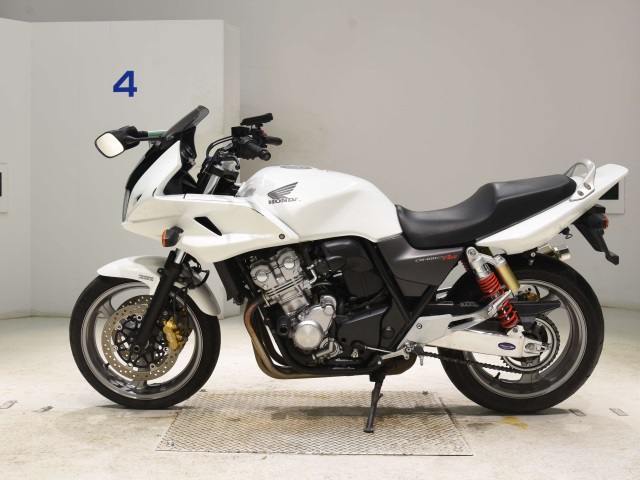 Honda CB400SFV-4 BOLDORABS